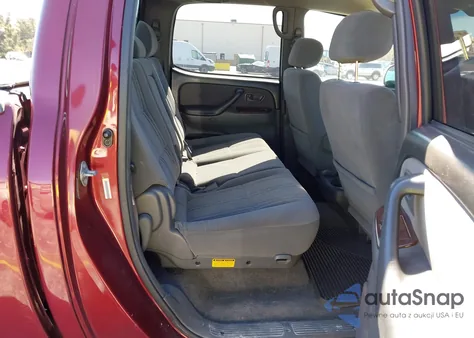 2004 Toyota Tundra Sr5 V8 z USA, uszkodzony, nr VIN 5TBDT441X4S435963